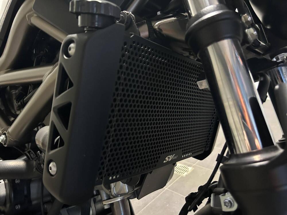 Suzuki SV650 (2021 - 24) (10)