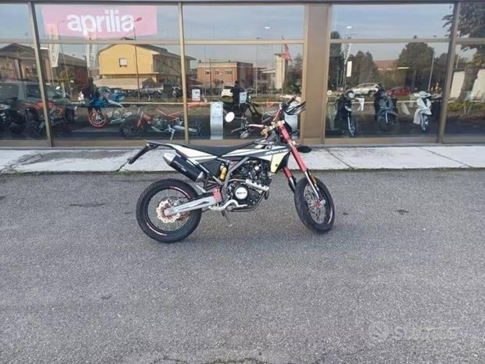 Fantic Motor Motard 125 Competition 4t (2020) (2)