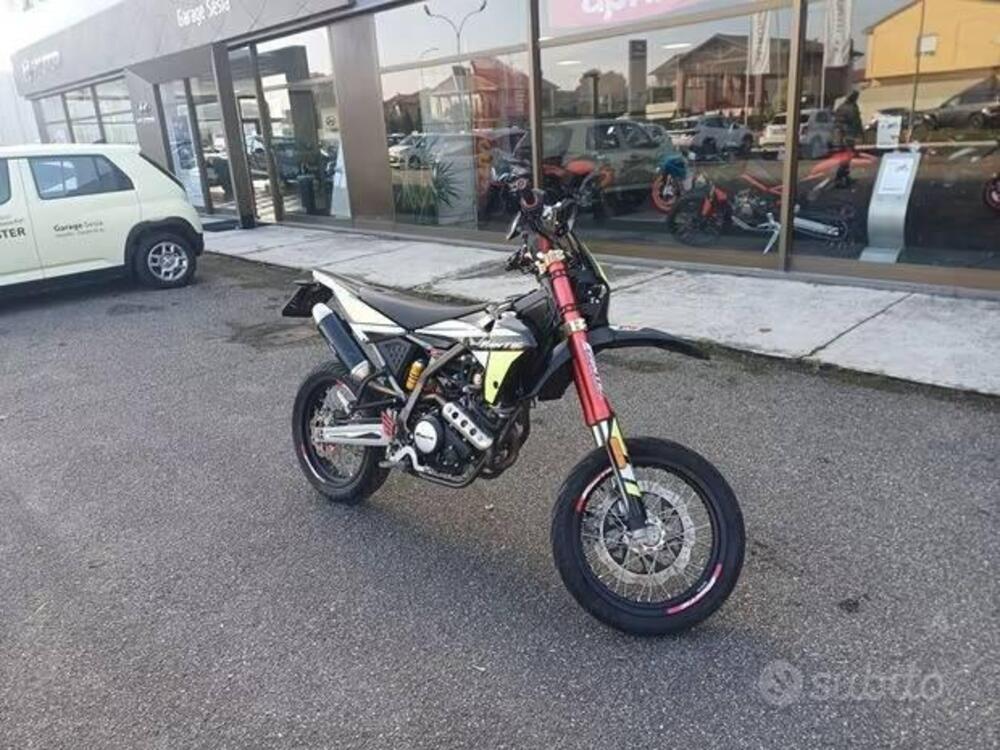 Fantic Motor Motard 125 Competition 4t (2020) (4)