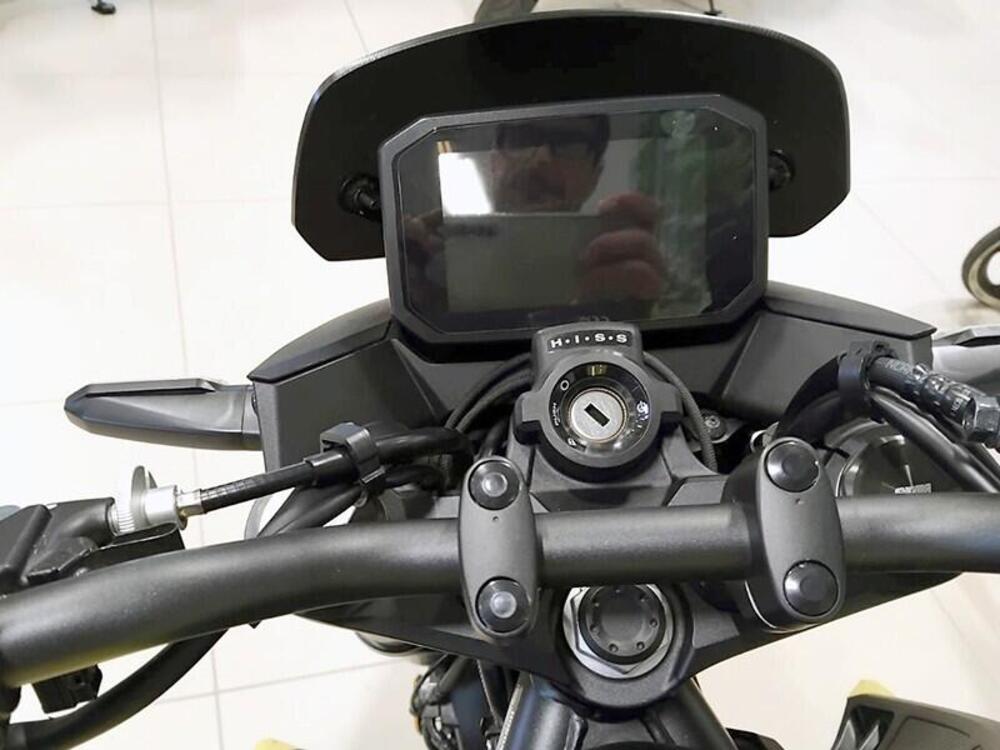 Honda CB 750 Hornet (2023 - 24) (5)