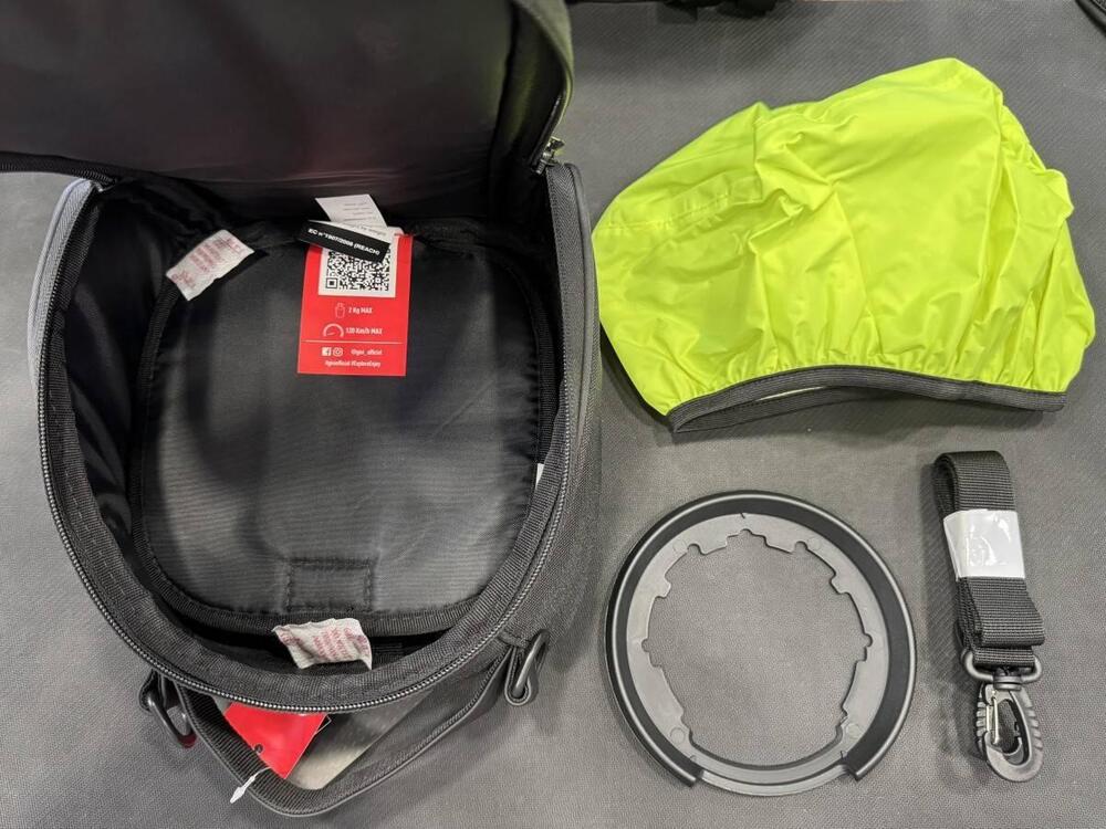 BORSA SERBATOIO 5 LT. GIVI EA144B (3)