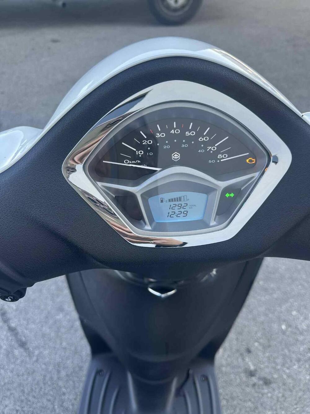 Piaggio Liberty 50 3V (2021 - 24) (8)