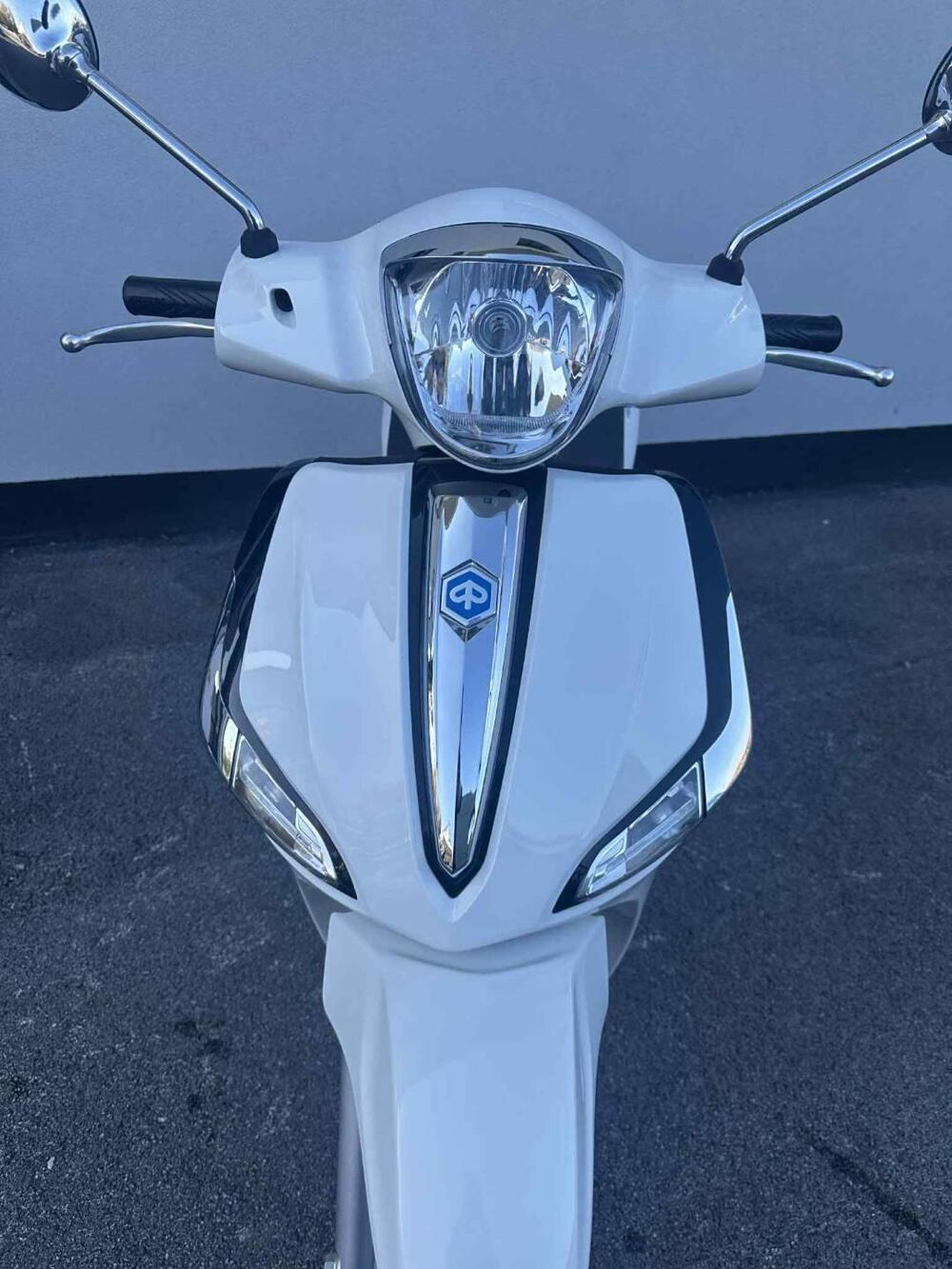 Piaggio Liberty 50 3V (2021 - 24) (10)