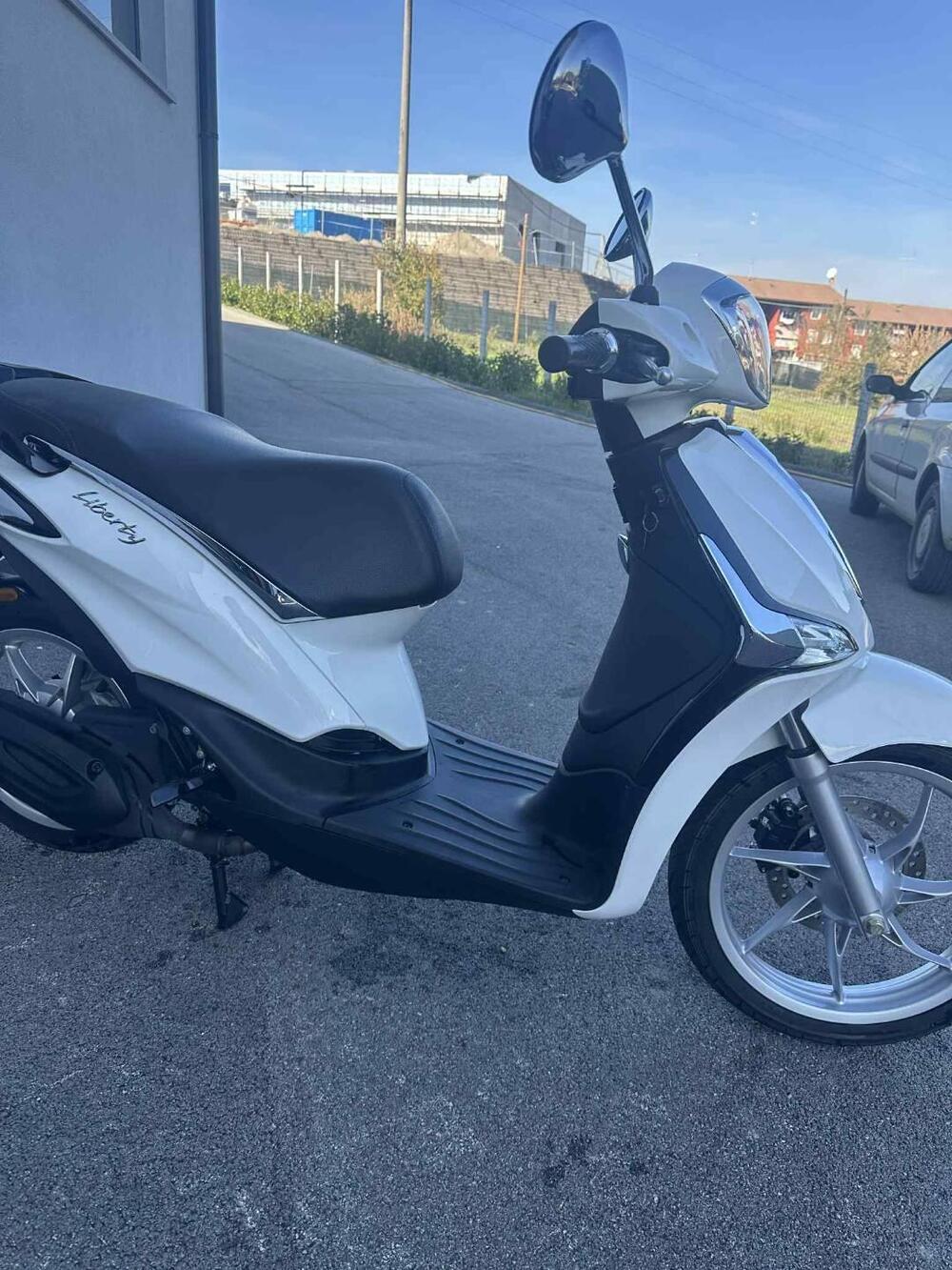 Piaggio Liberty 50 3V (2021 - 24) (11)