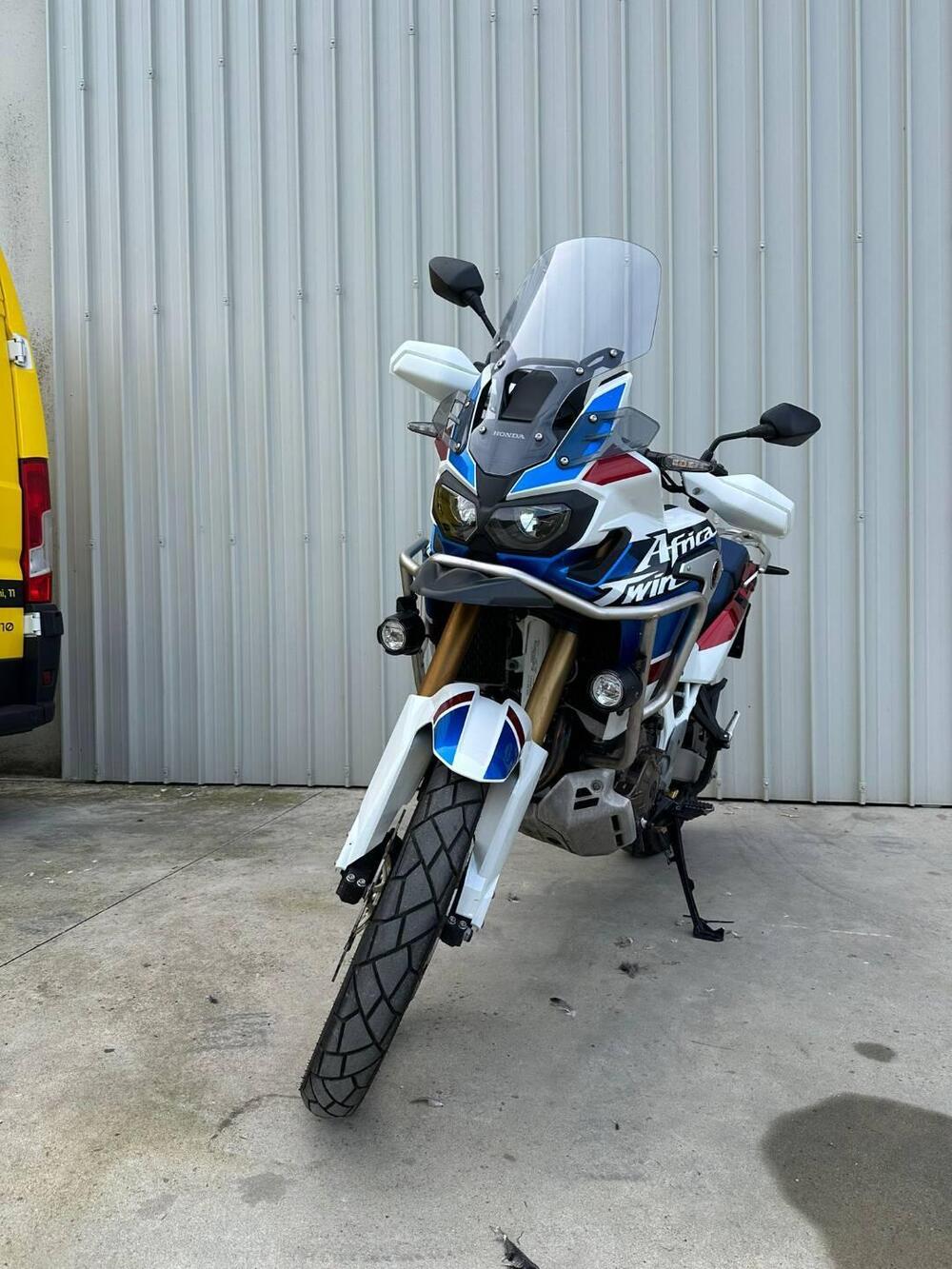Honda Africa Twin CRF 1000L Adventure Sports DCT (2018 - 19) (2)