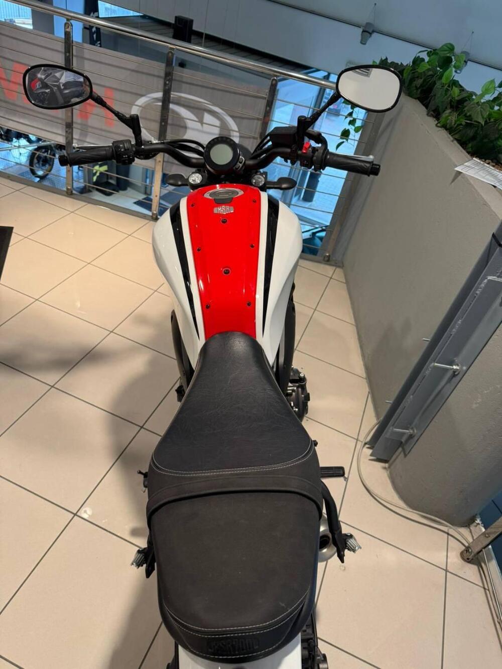 Yamaha XSR 700 (2022 - 26) (6)