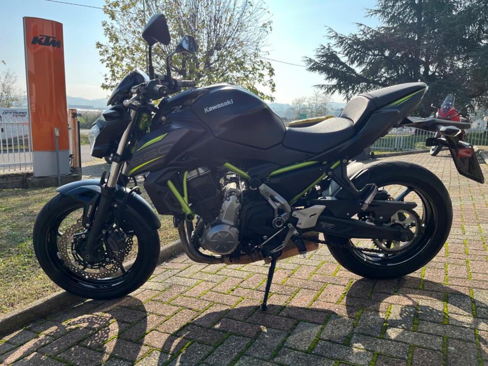 Kawasaki Z 650 (2017 - 19) (8)