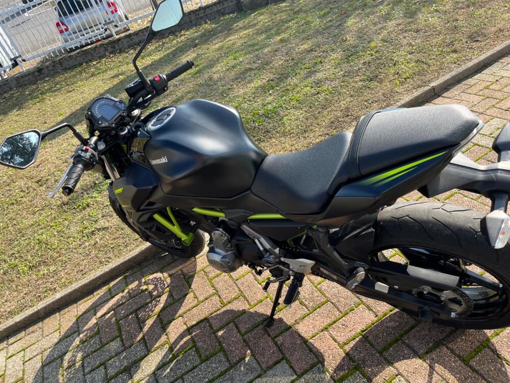 Kawasaki Z 650 (2017 - 19) (10)