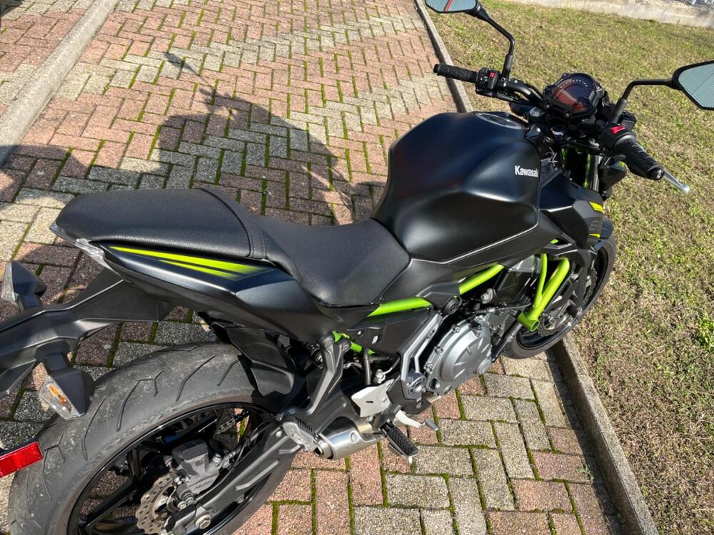 Kawasaki Z 650 (2017 - 19) (13)
