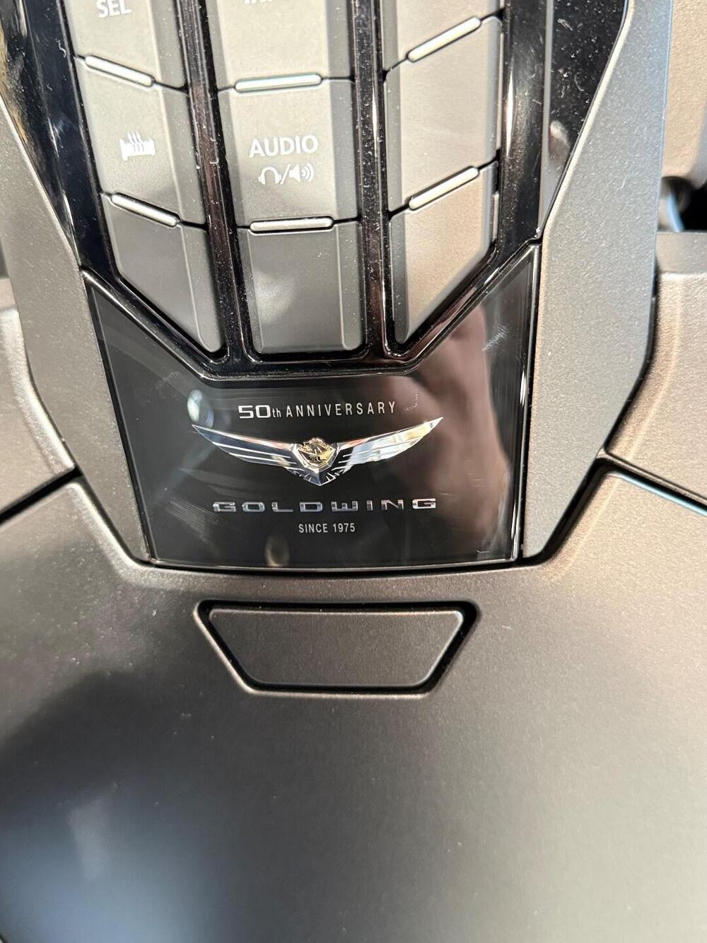 Honda GL 1800 Gold Wing 50° Anniversario (2025 - 26) (7)