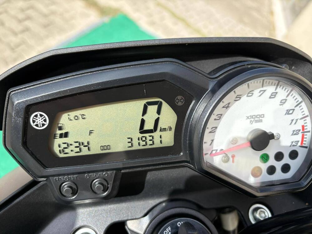 Yamaha FZ8 (2013 - 16) (3)