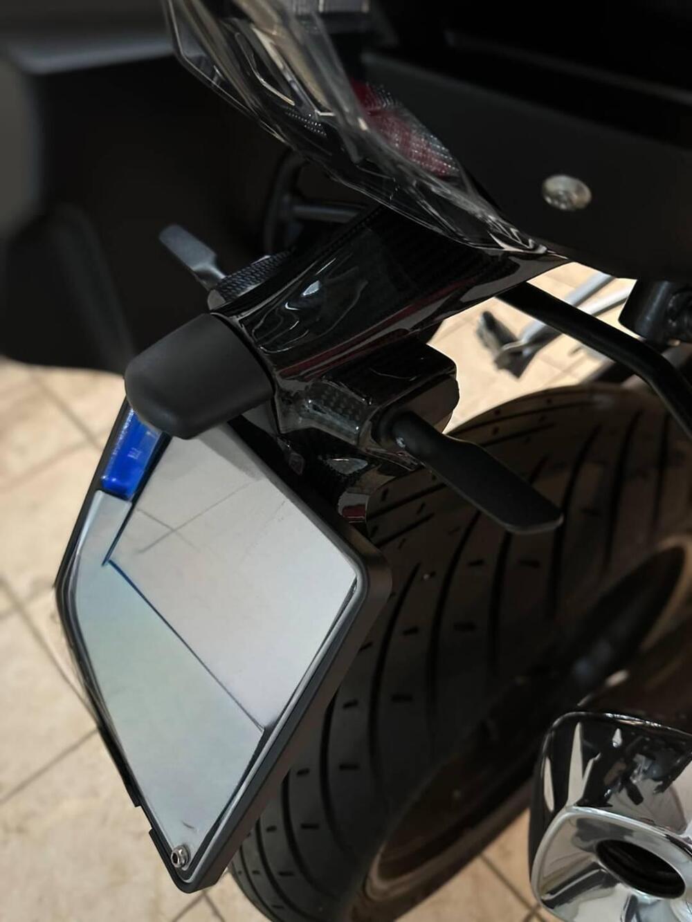 Bmw R 1250 R (2021 - 25) (5)