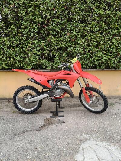 GASGAS MC 125 (2022) usata