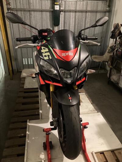 Aprilia Tuono V4 Factory (2019 - 20) usata