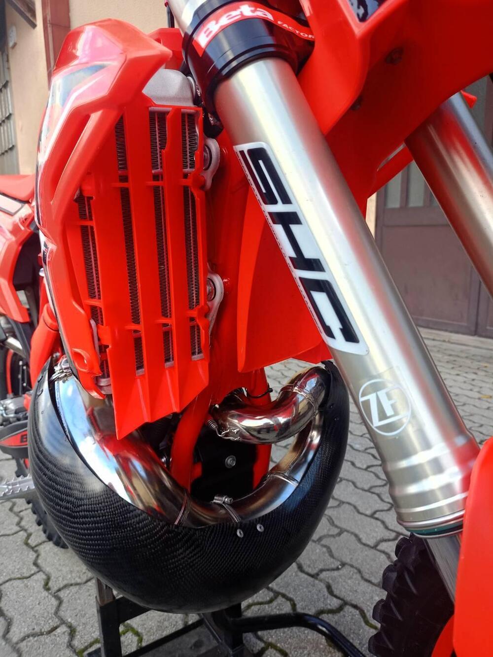 Betamotor RR X-PRO 300 2T Enduro (2026) (4)