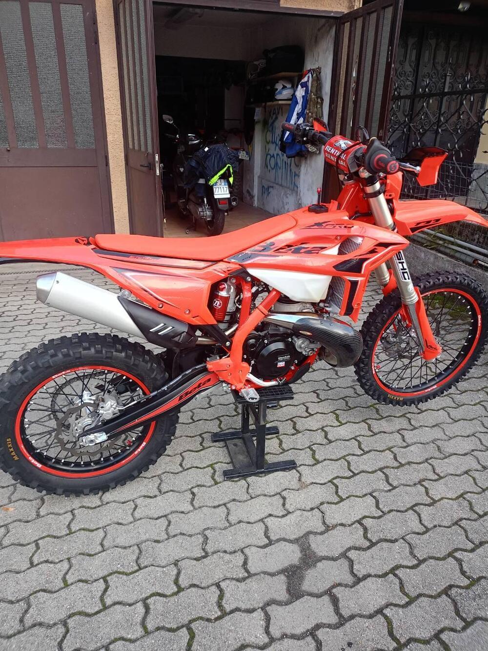 Betamotor RR X-PRO 300 2T Enduro (2026) (3)