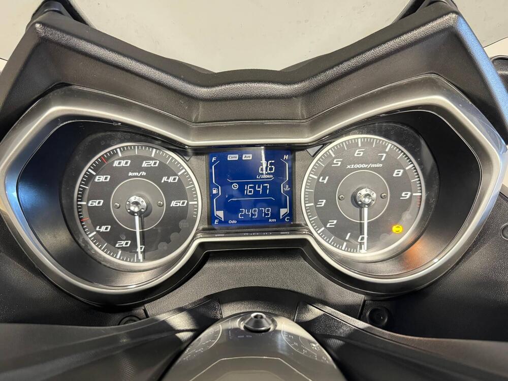 Yamaha X-Max 300 Tech Max (2021 - 24) (8)