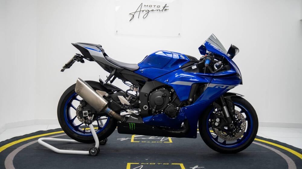 Yamaha YZF R1 (2020 - 25) (8)