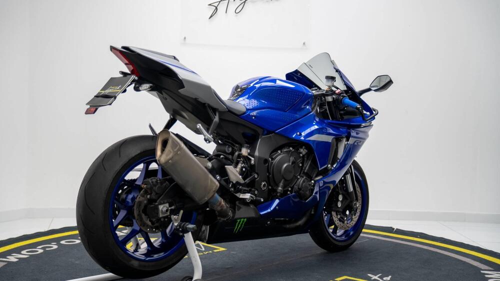 Yamaha YZF R1 (2020 - 25) (9)