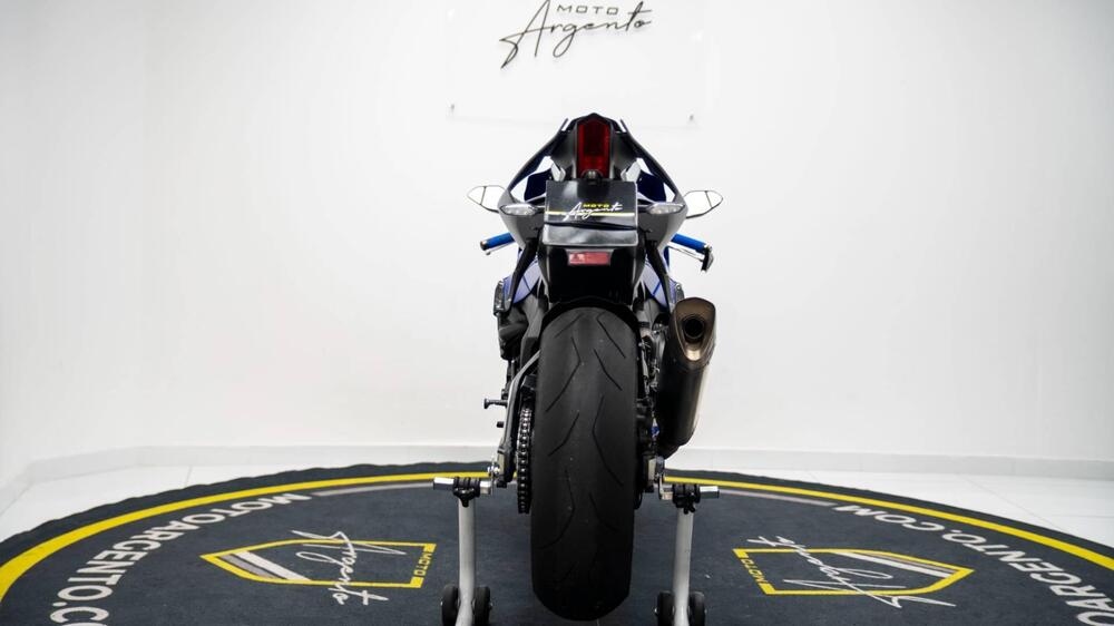 Yamaha YZF R1 (2020 - 25) (10)