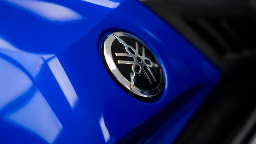 Yamaha YZF R1 (2020 - 25) (12)