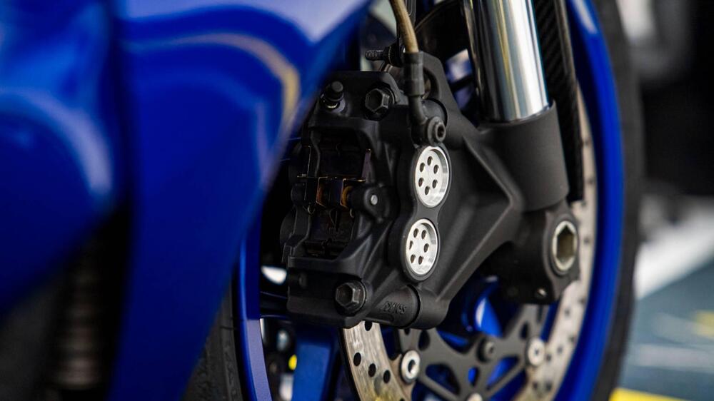 Yamaha YZF R1 (2020 - 25) (13)