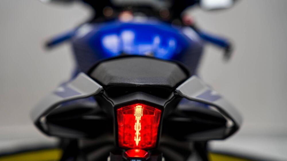 Yamaha YZF R1 (2020 - 25) (19)