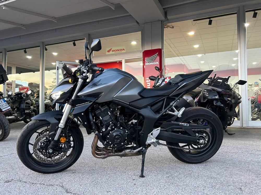 Honda CB 1000 Hornet (2025) (2)