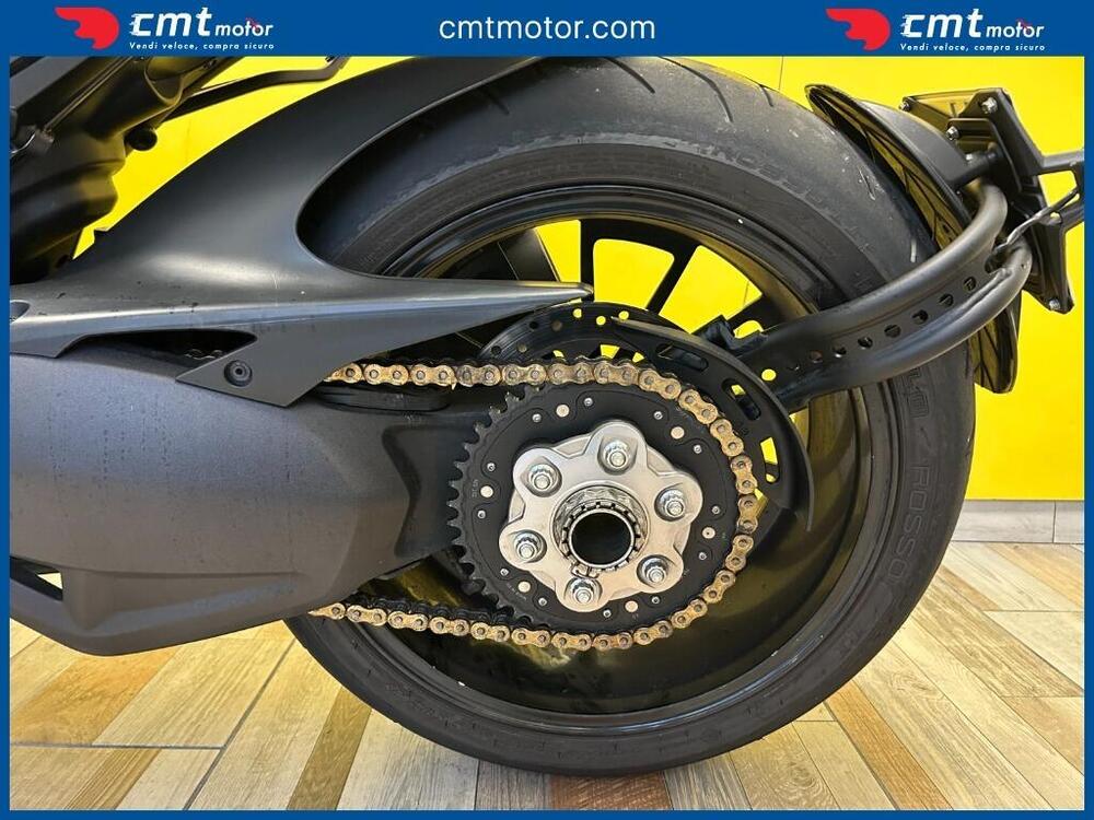 Ducati Diavel 1200 Dark (2012 - 13) (9)