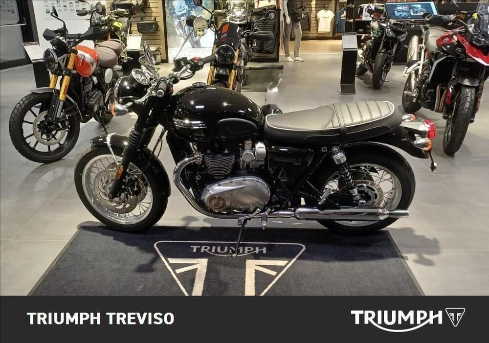 Triumph Bonneville T120 (2021 - 25) (2)