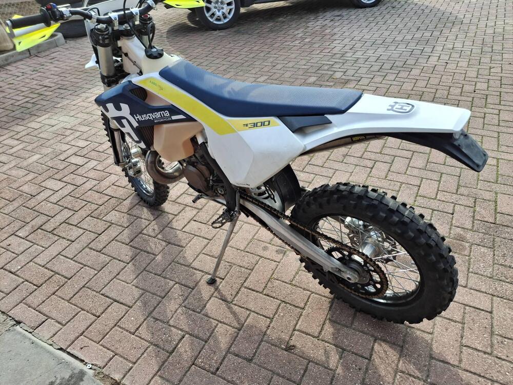 Husqvarna TE 300 (2017) (6)
