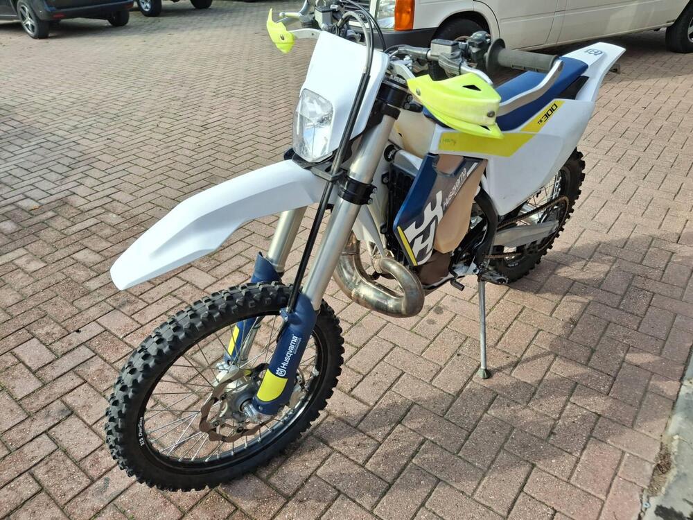 Husqvarna TE 300 (2017) (9)
