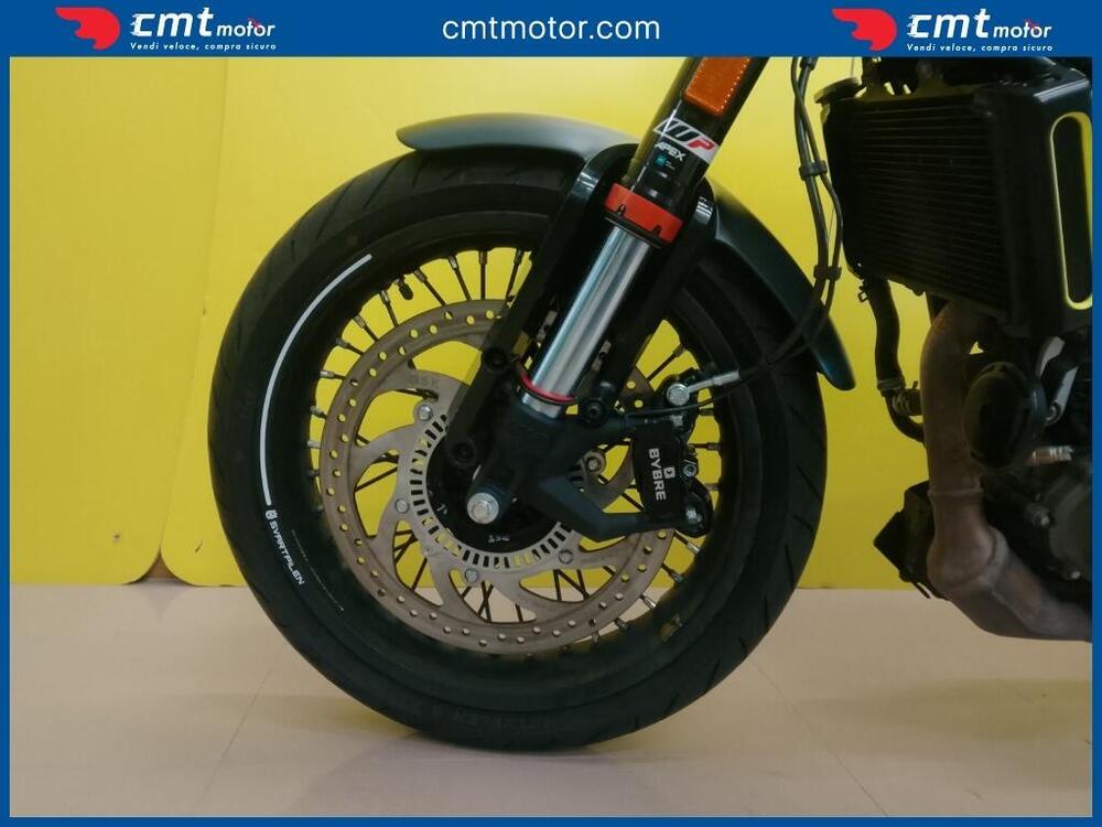 Husqvarna Svartpilen 401 (2021 - 23) (11)