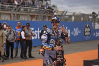MotoGP 2025. GP di Valencia. Alex Marquez: "Non ero il pi&ugrave; veloce, la strategia &egrave; stata quella giusta" 