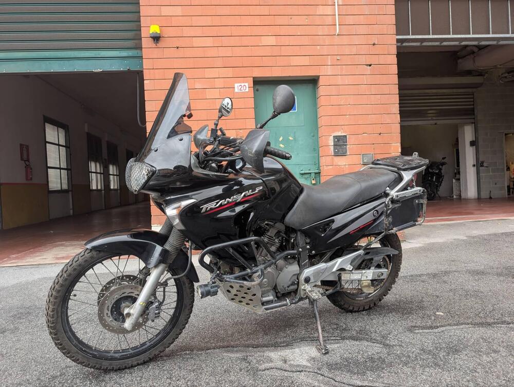 Honda Transalp XL 650V (2005 - 06) (2)