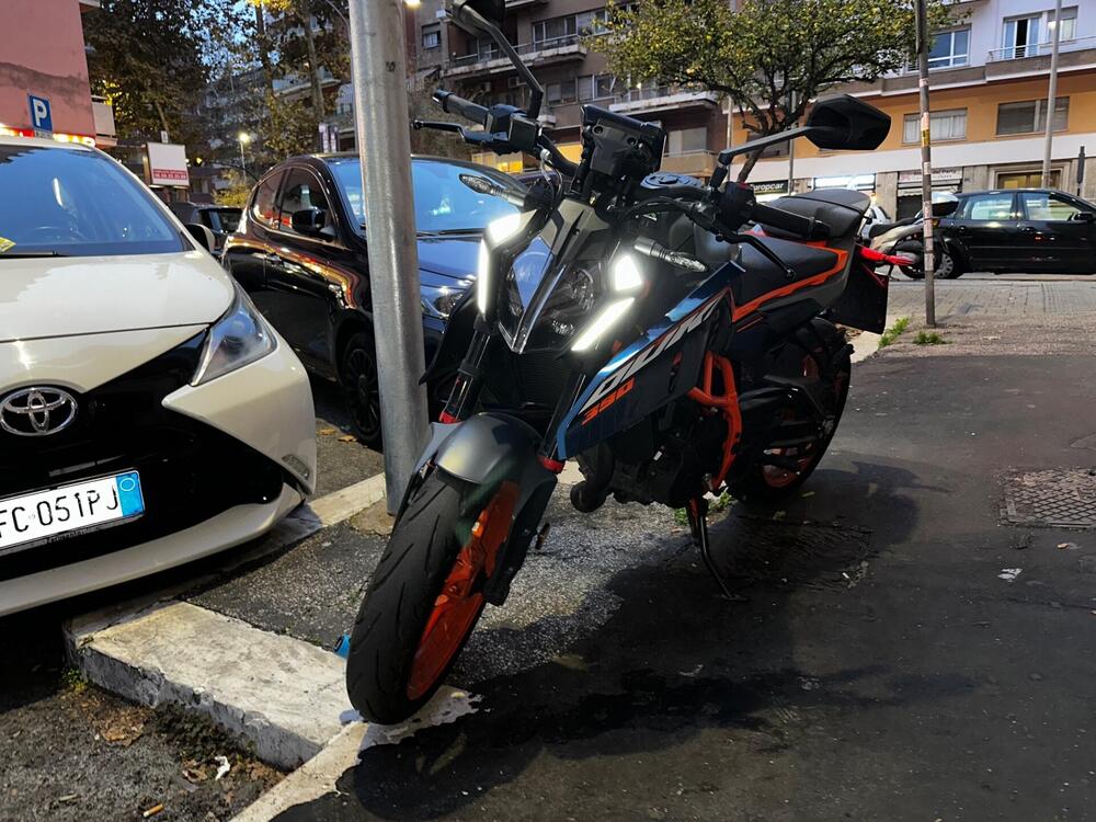 KTM 390 Duke (2024 - 25) (2)