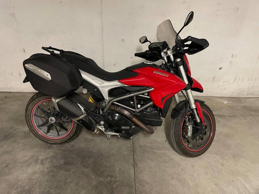 Ducati Hyperstrada 821 (2013 - 15) (4)