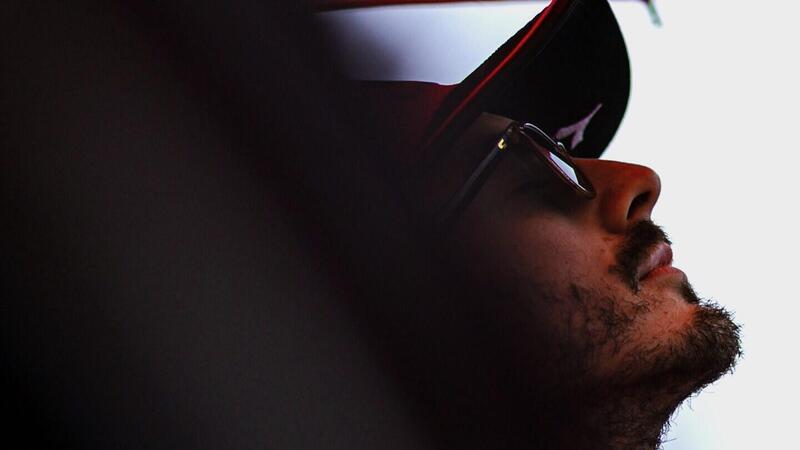 MotoGP 2025. GP di Valencia. Pecco Bagnaia, rimasto senza benzina in Q1: &quot;Errore umano, ci sta, io stesso ne ho fatti tanti. Volevo riportare la moto al box, ne ho una sola&quot;