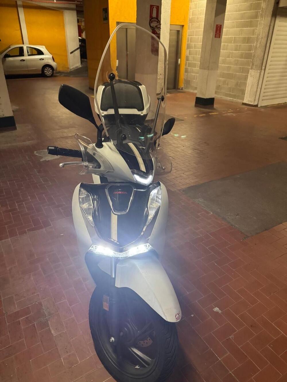 Honda SH 150i Sport (2022 - 23) (2)
