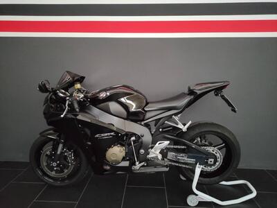 Honda CBR 1000 RR Fireblade (2008 - 11) usata