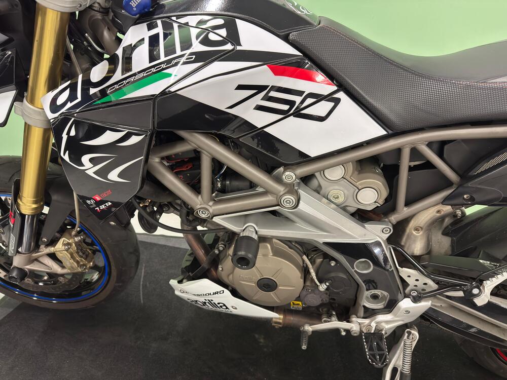 Aprilia Dorsoduro 750 (2009 - 14) (9)