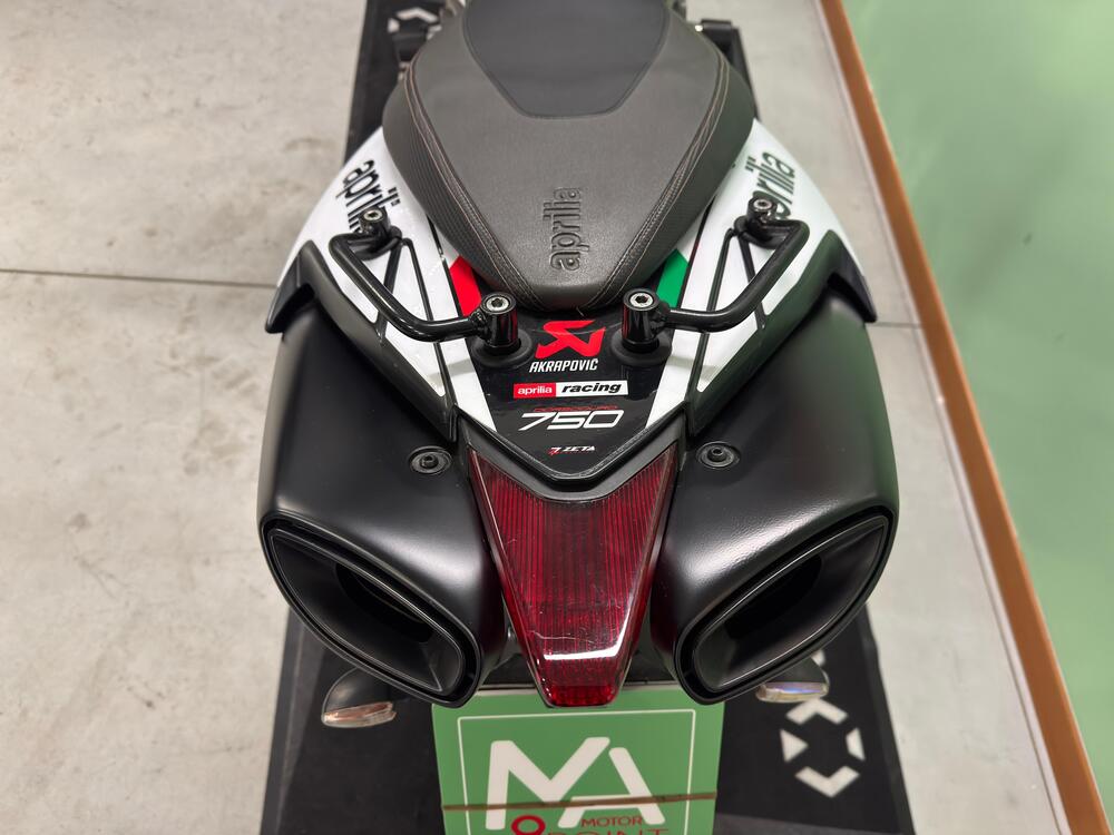 Aprilia Dorsoduro 750 (2009 - 14) (11)