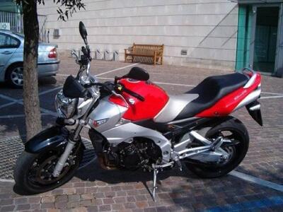 Suzuki GSR 600 (2006 - 11) usata