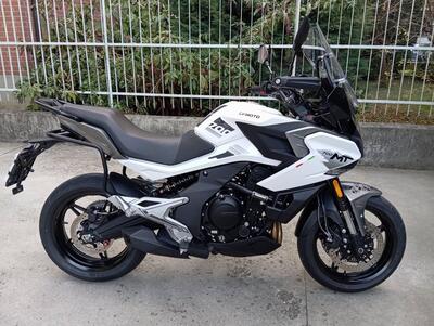 CFMOTO 700MT (2024 - 25) usata