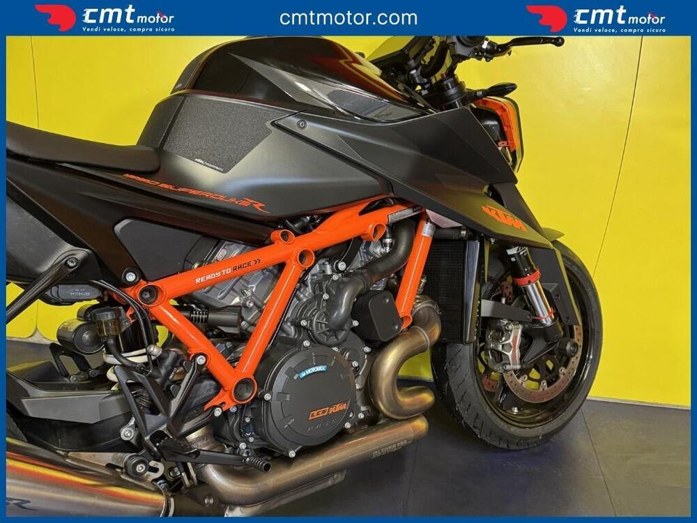 KTM 1290 Super Duke R (2020) (7)