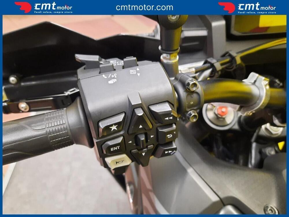 Honda Africa Twin CRF 1100L (2022 - 23) (9)