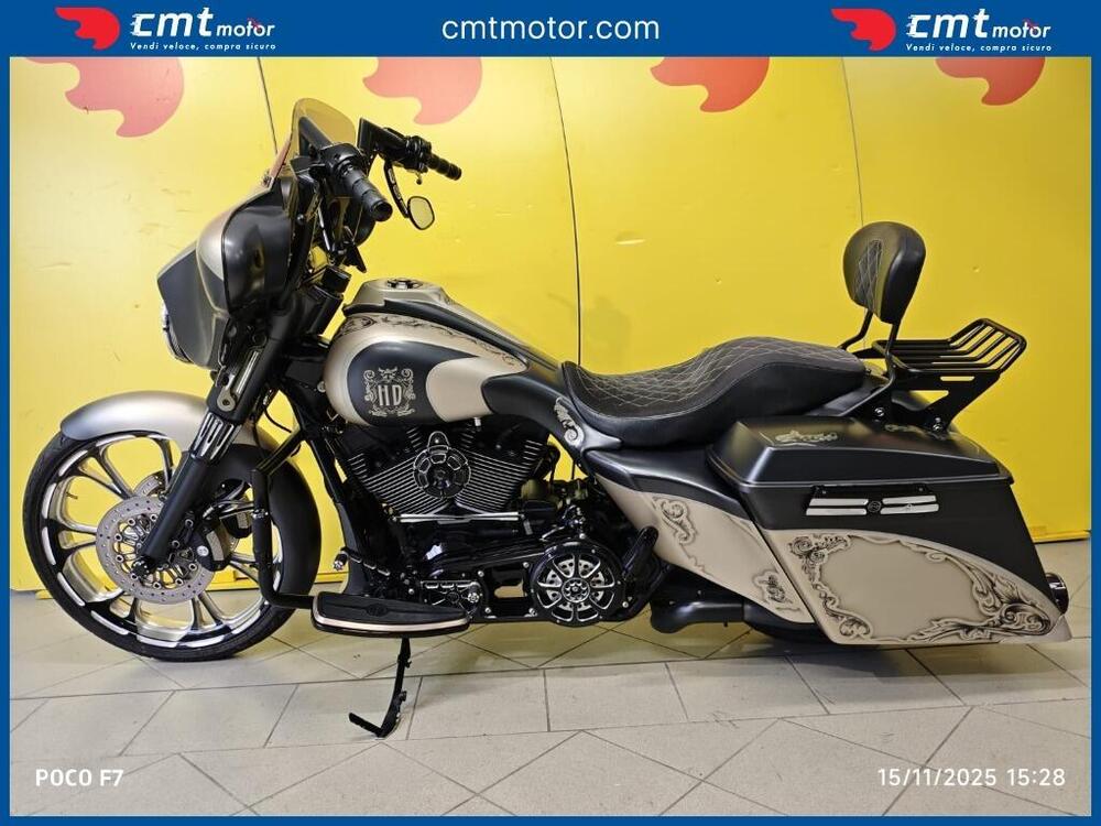 Harley-Davidson 1584 Street Glide (2008 - 10) - FLHX (4)