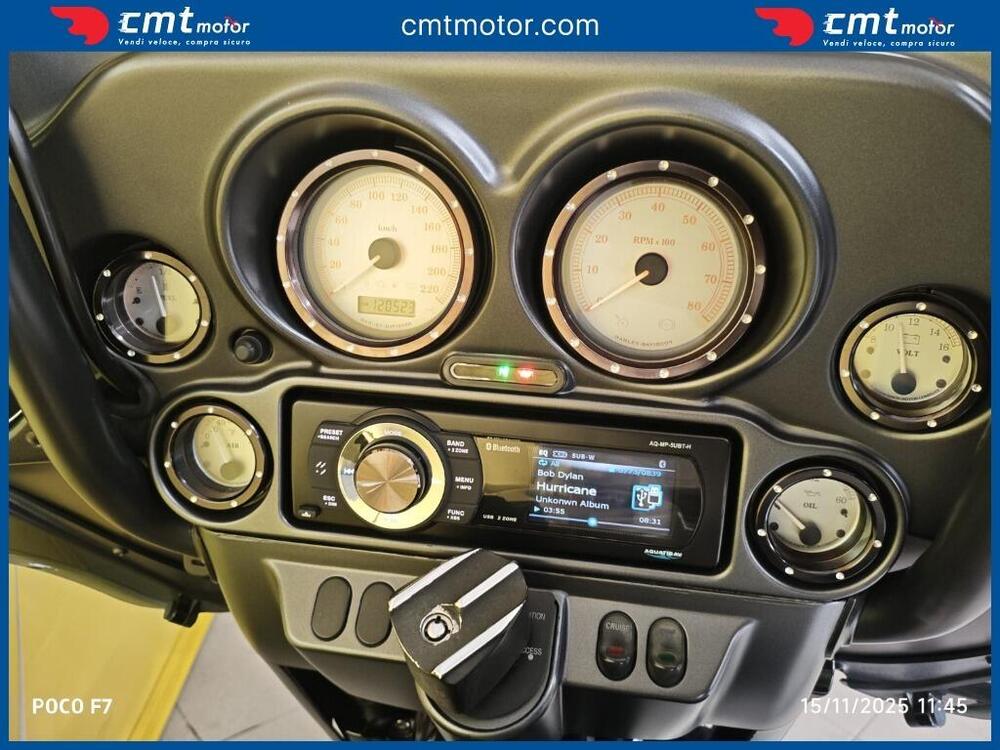 Harley-Davidson 1584 Street Glide (2008 - 10) - FLHX (6)