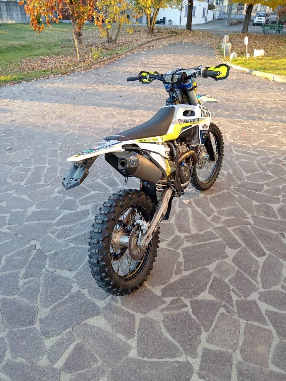 Husqvarna FE 250 (2022) (4)