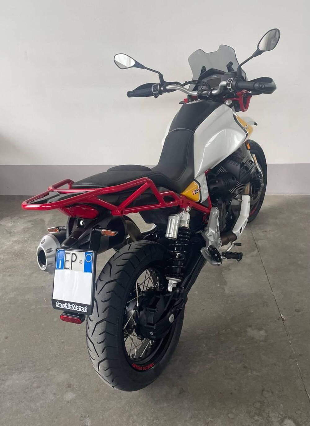 Moto Guzzi V85 TT Evocative Graphics (2019 - 20) (10)